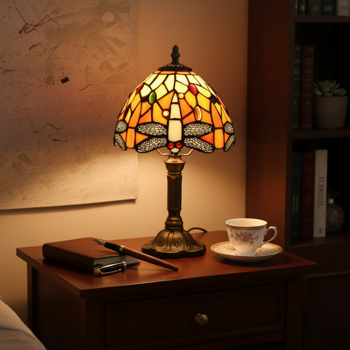 MOSAICRA | ELEGANT LAMP GLOW WITH GOLDEN ACCENT