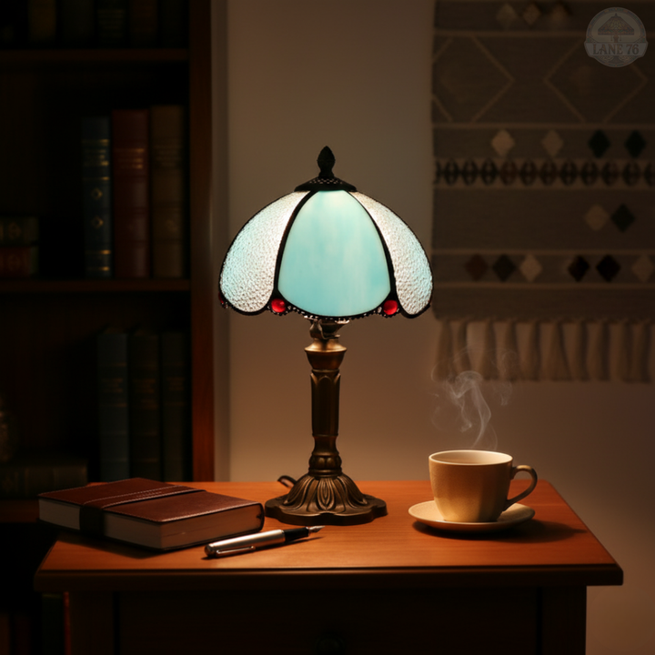 Modrý motýl | Stolní lampa ve stylu Tiffany