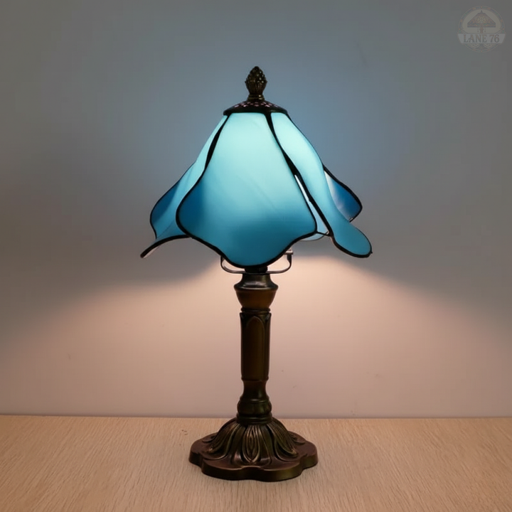 Modrá víla | Stolní lampa ve stylu Tiffany