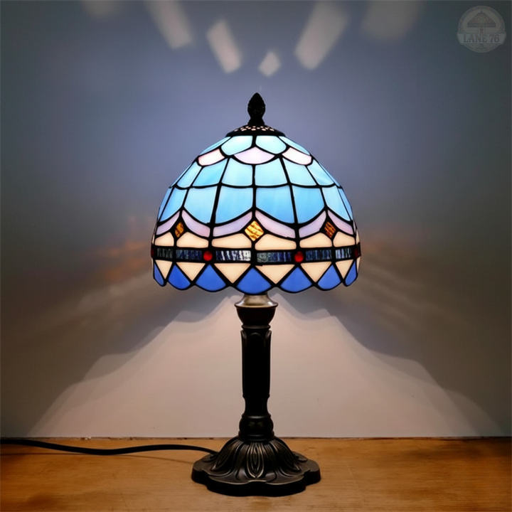 Mrazivá noc | Stolní lampa ve stylu Tiffany