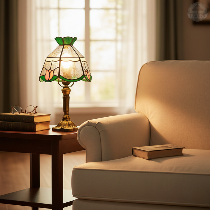 Tajemná růže | Stolní lampa ve stylu Tiffany