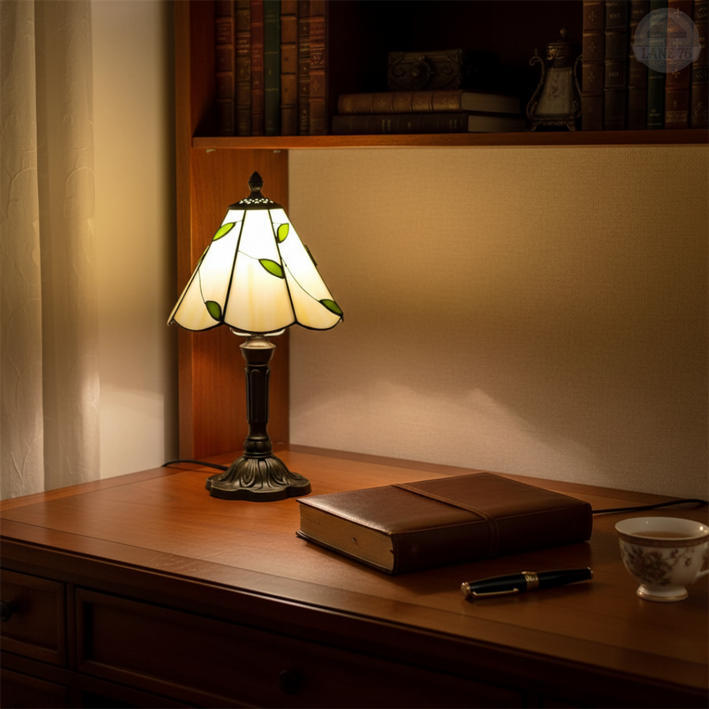 Jemný vánek | Stolní lampa ve stylu Tiffany